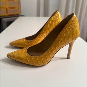 Sam Edelman Yellow Croc-Patterned Heels